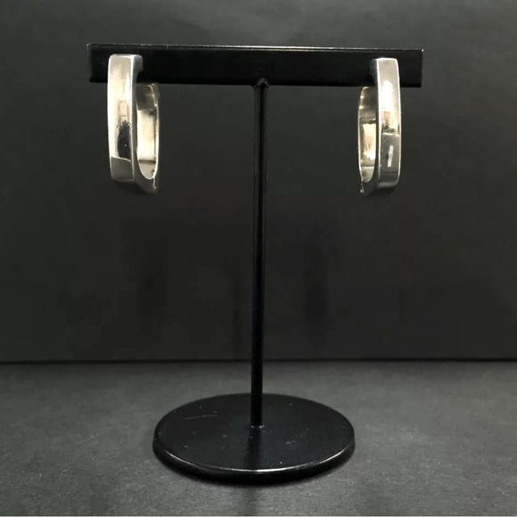 Gucci Sterling Silver Square Hoop Pierced Earrings - Picture 1 of 6